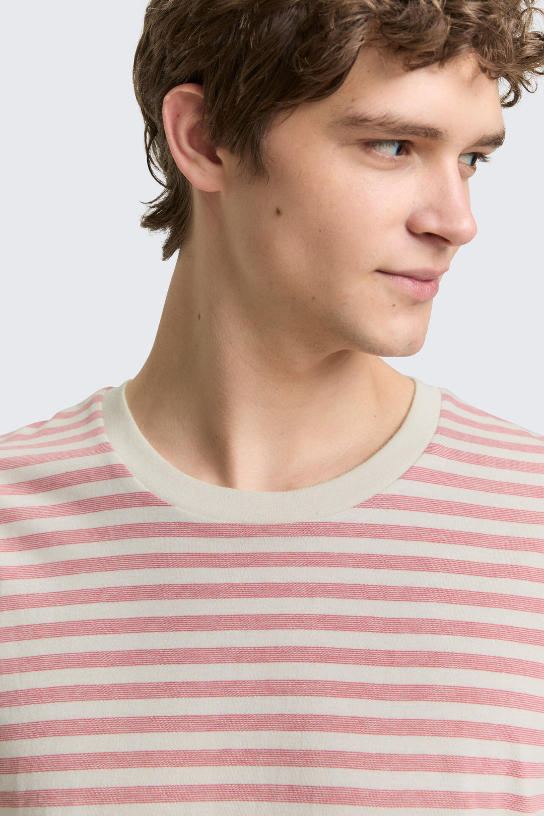 T-shirt rayé minimaliste