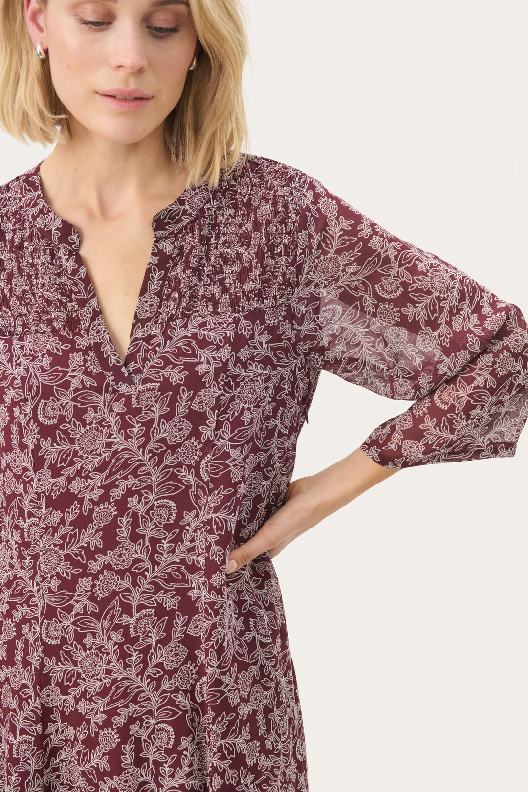 Décris moi le produit en français