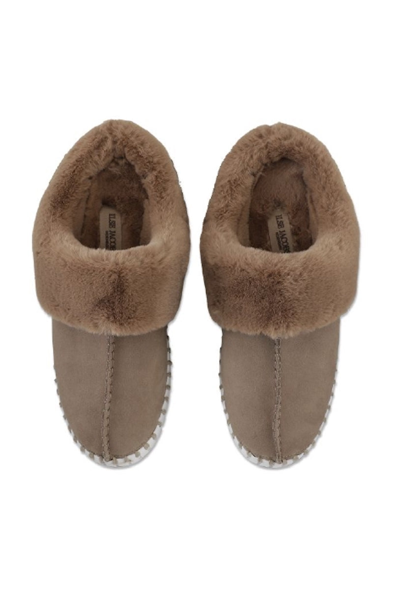 Moccasins with fur