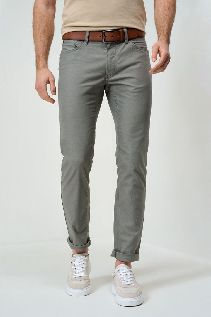 Pantalon texturé coupe Chuck