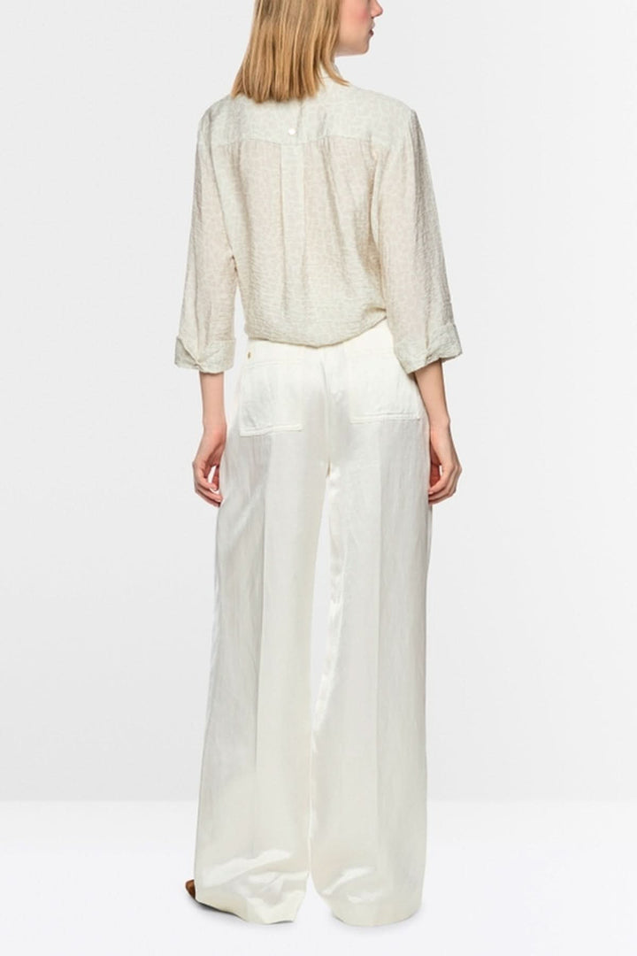 Blouse à nœuds ample en viscose froissée avec manches trois-quarts et motif léopard discret vue de dos