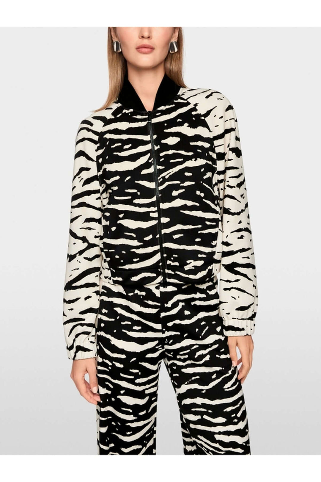 Blouson à imprimé animal avec coupe ample, manches élastiques et col tricoté, en matière jersey scuba douce et confortable.