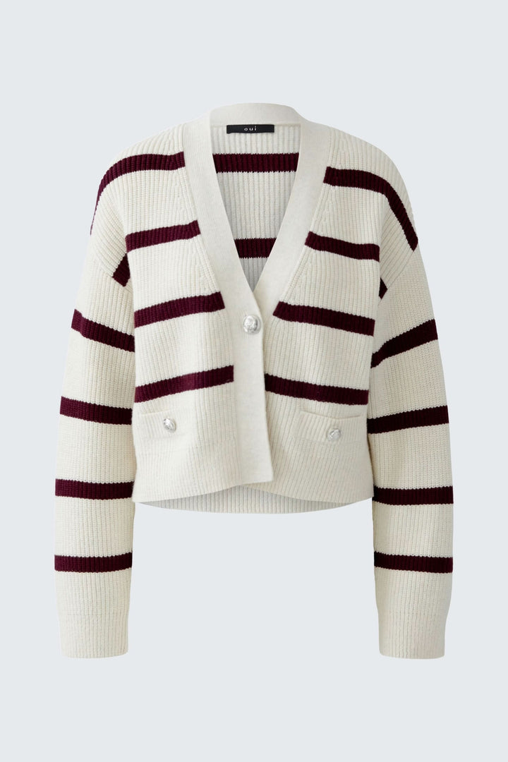 Cardigan à rayures blanc et bordeaux, maille côtelée, coupe courte et encolure en V élégante.