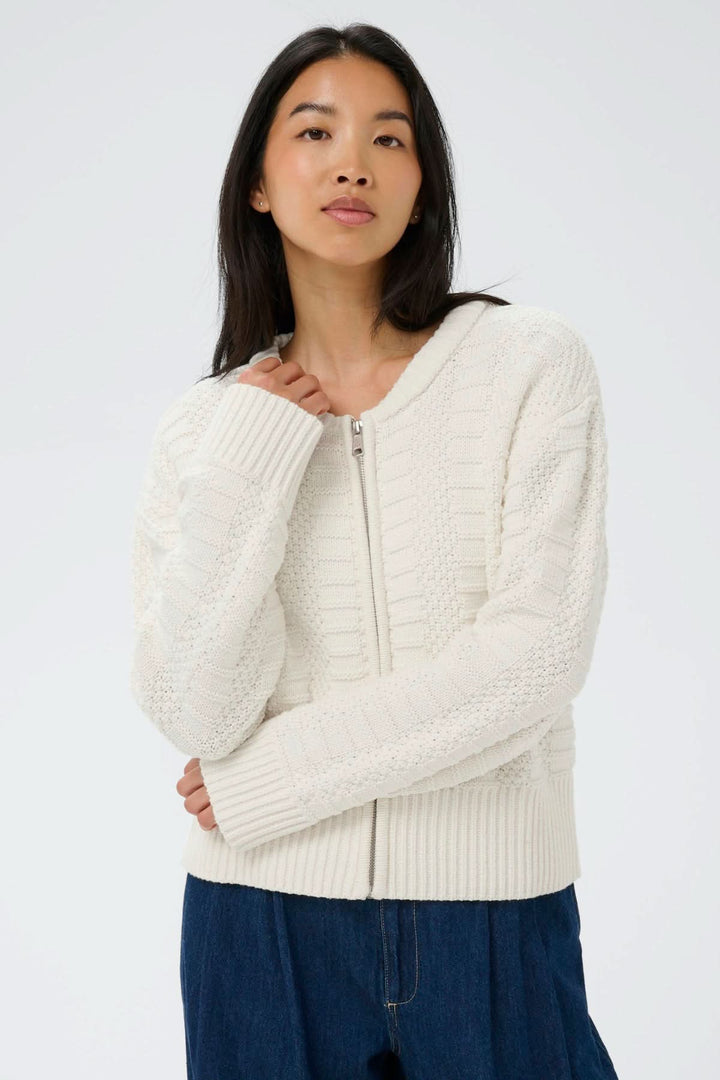 Cardigan zippé Aniela en maille texturée, coupe droite, fermeture zippée moderne, style et confort quotidien élégant