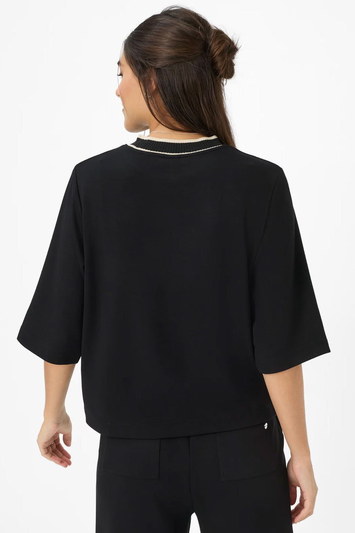 Half-sleeve sweater