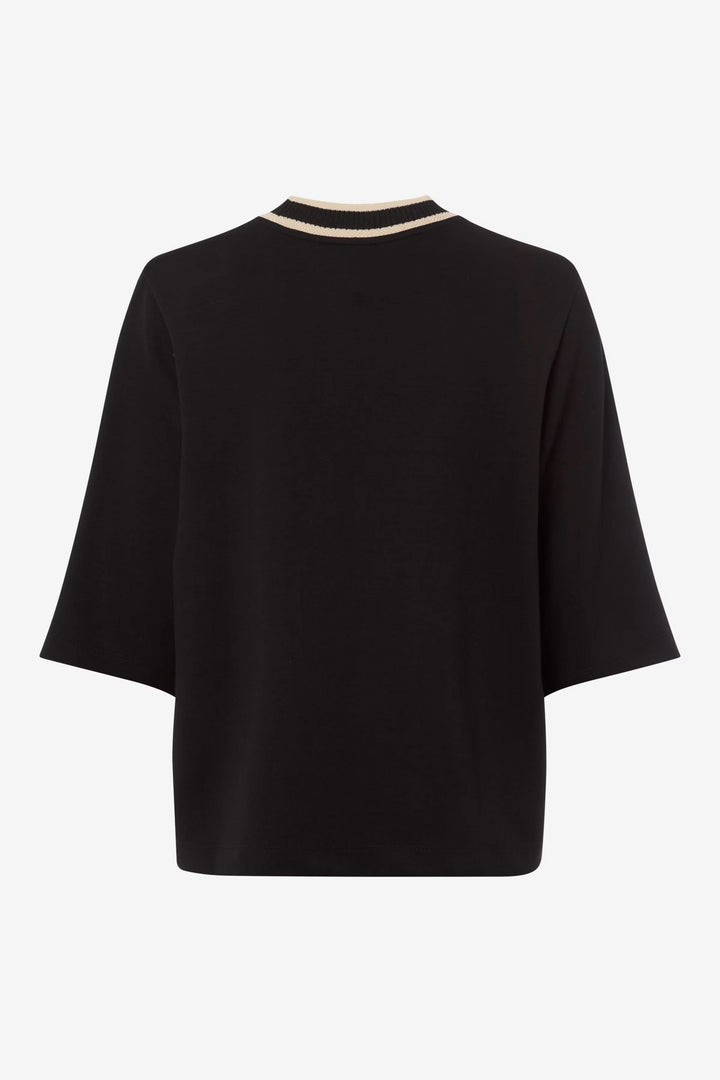 Half-sleeve sweater
