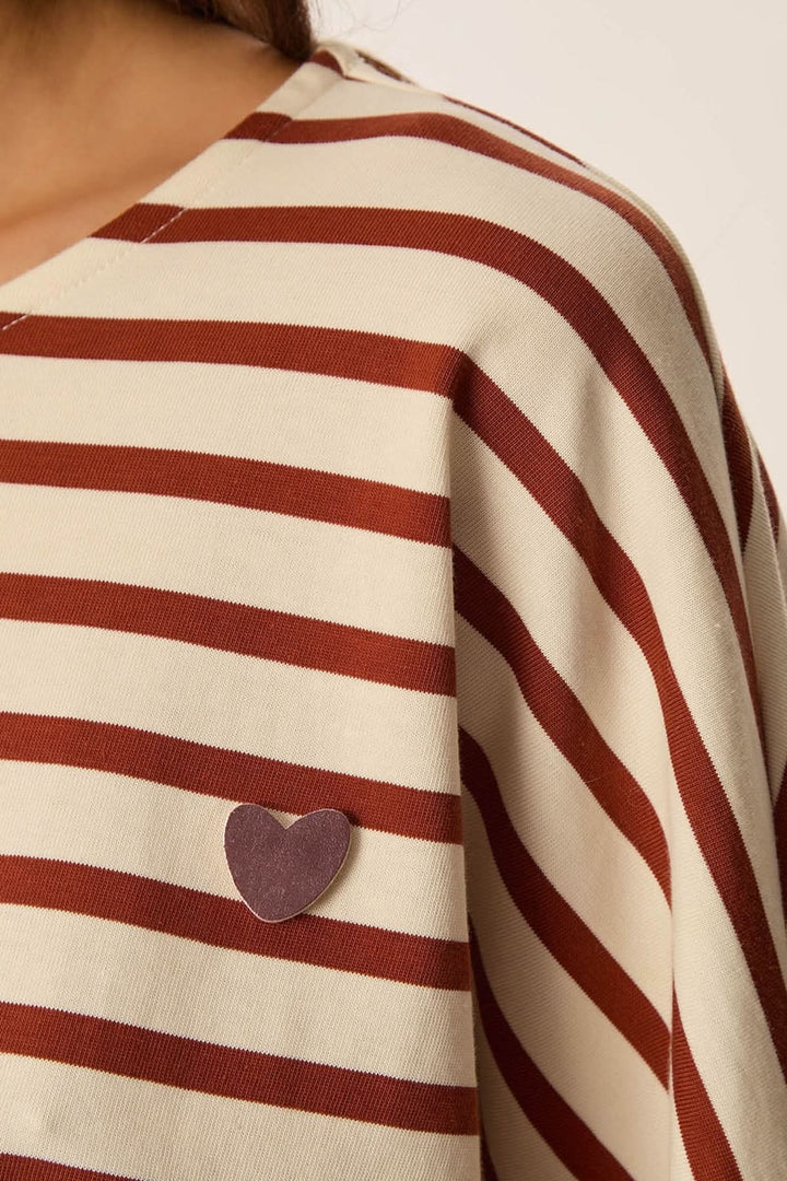 Long-sleeved sweater