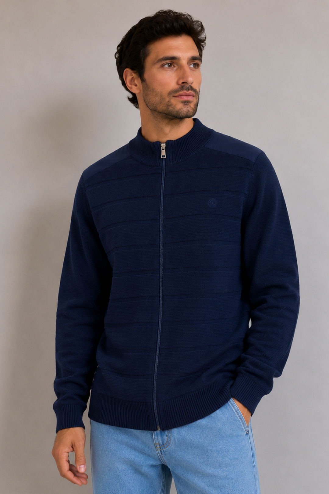Cardigan zippé à col montant