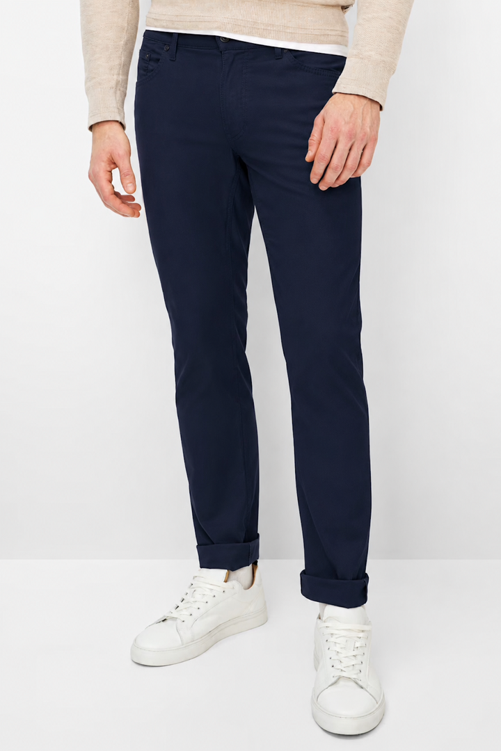 Fitted ankle-length pants
