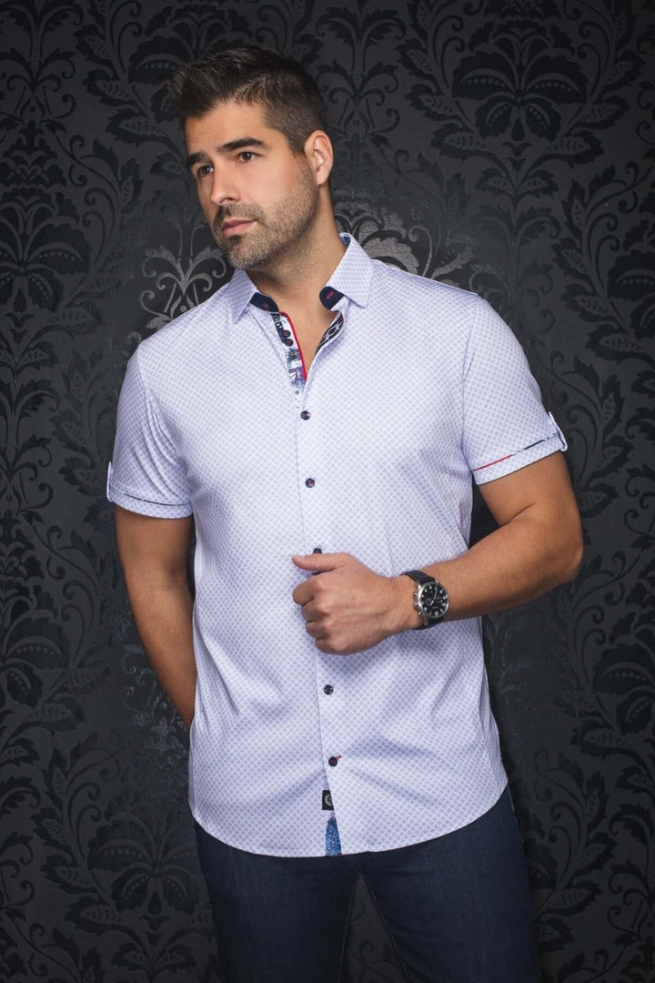 Chemise Terrano à manches courtes avec motif géométrique, col classique, style moderne et ajusté pour hommes.