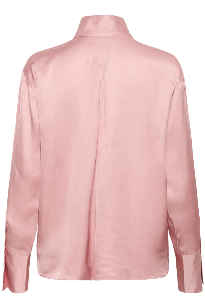 Vue de dos de la chemise fluide Pauline, coupe épurée et élégante, en tissu rose, idéale pour un style moderne et soigné.