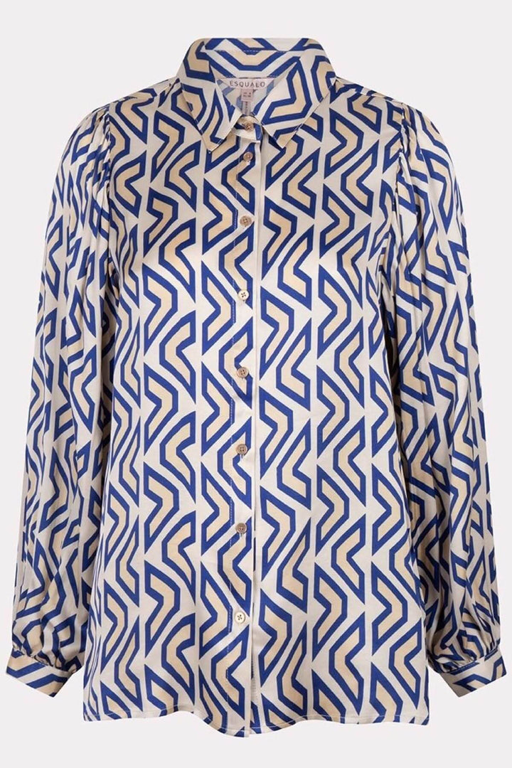 Chemise fluide à motif géométrique bleu et beige, col classique et manches longues boutonnées.