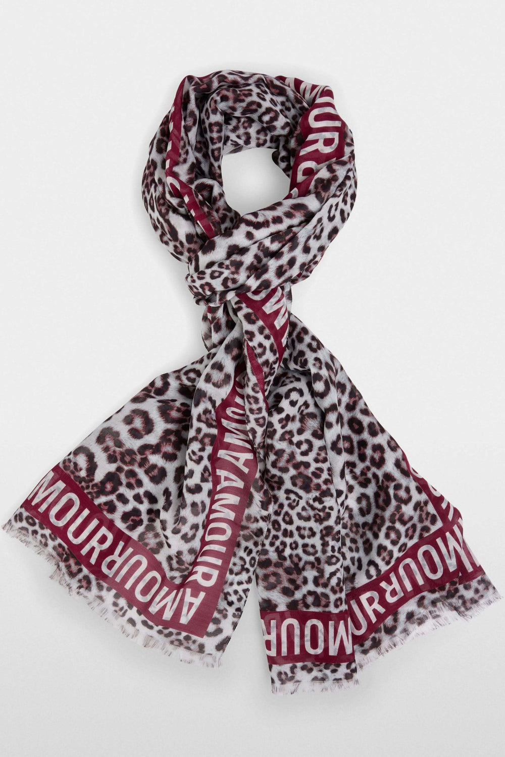 Foulard imprimé léopard en coton et soie avec franges, rayures et inscription Amour, 200 cm x 70 cm.