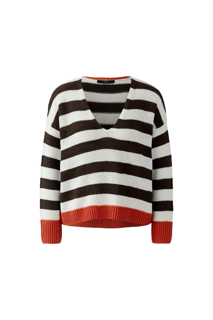 Haut tricot rayures modernes avec manches longues et encolure ronde, design à rayures contemporaines, coupe confortable et élégante.