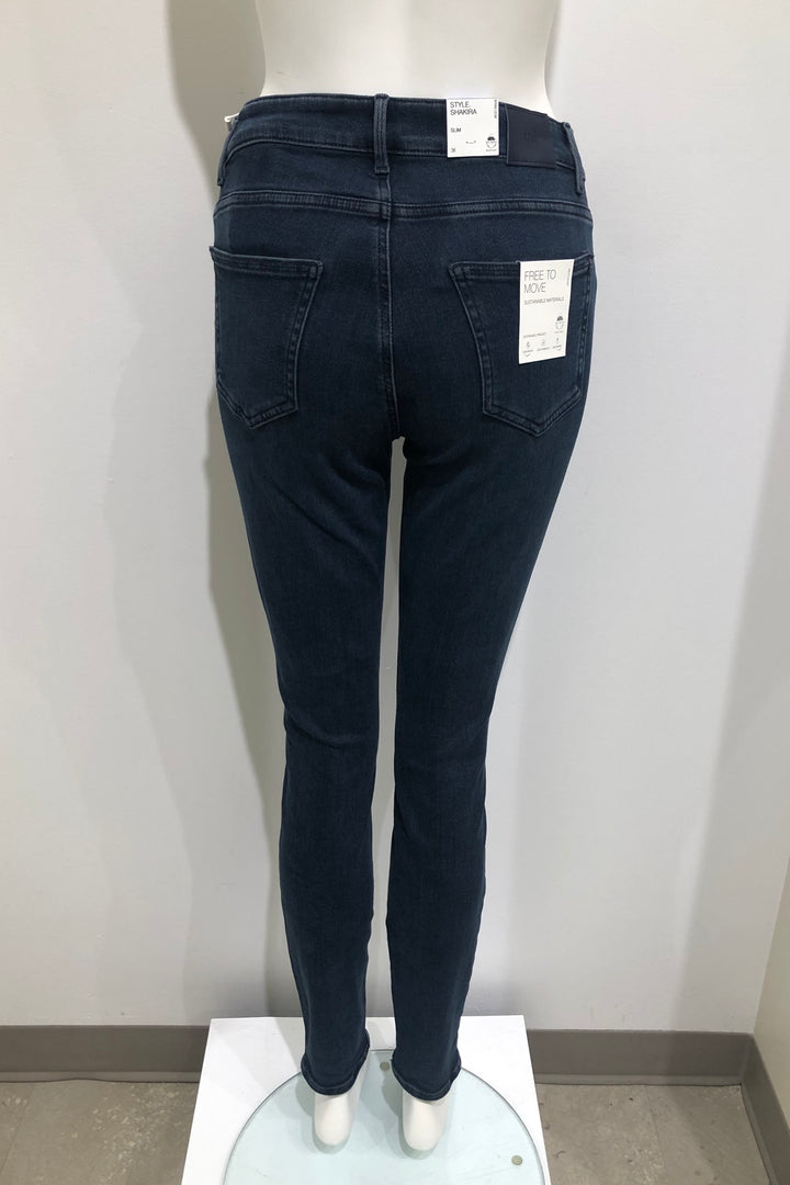 Shakira Classic Jeans