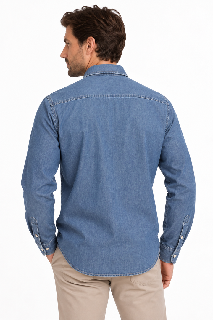 Chemise en denim avec boutons pression