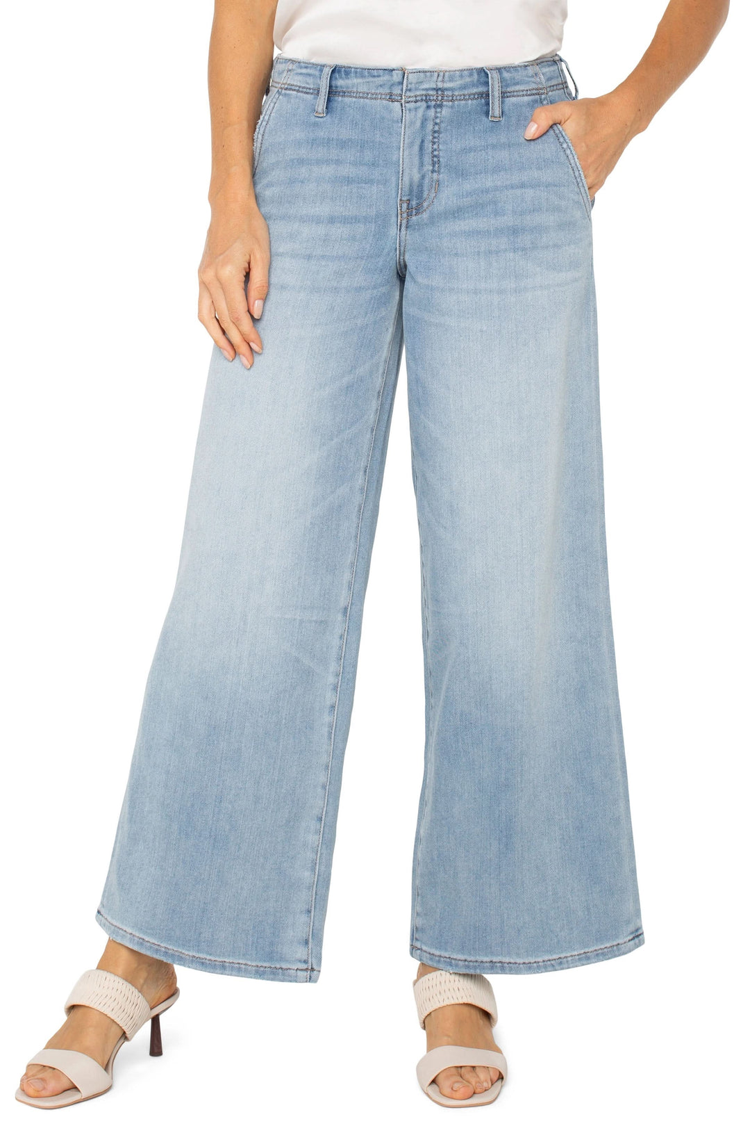 Jean The Weekender jambe très large taille haute moderne et élégant pour un look tendance avec coupe ample et taille structurée.