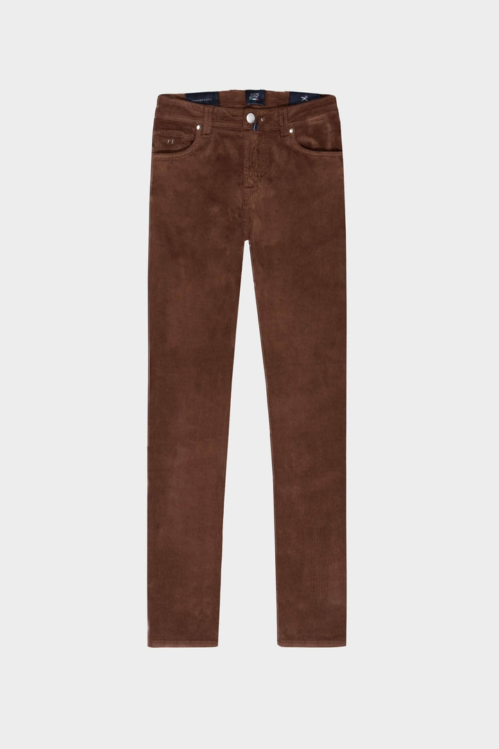 Jean en corduroy brun ajusté avec construction à 5 poches, élégant et confortable pour l&