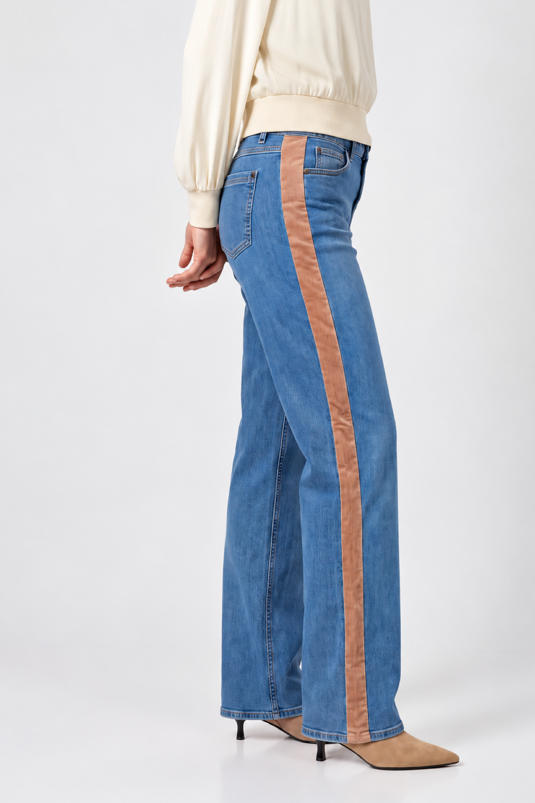 Jeans avec bande contrastante