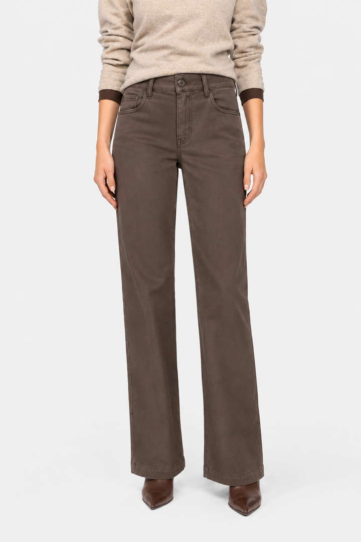 Straight-cut jeans