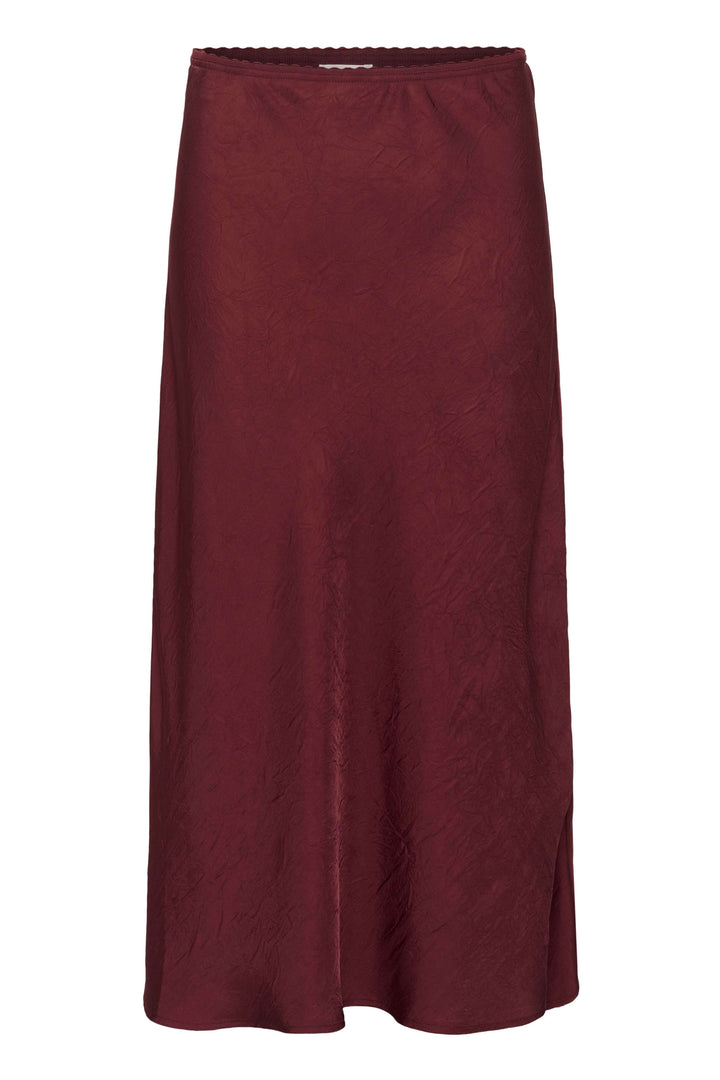 Jupe Laurina midi fluide en satin bordeaux, taille mi-haute et coupe évasée, idéale pour bureau et sorties.