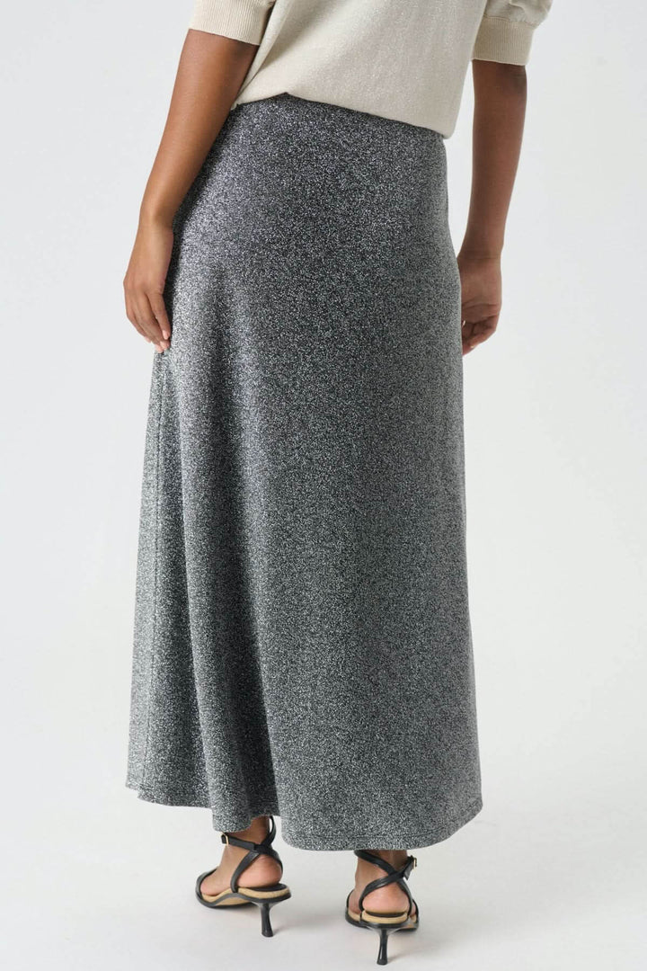 Jupe scintillante Viebe, jupe midi évasée avec effet métallisé discret, élégante et féminine, vue arrière, idéale pour soirées festives.