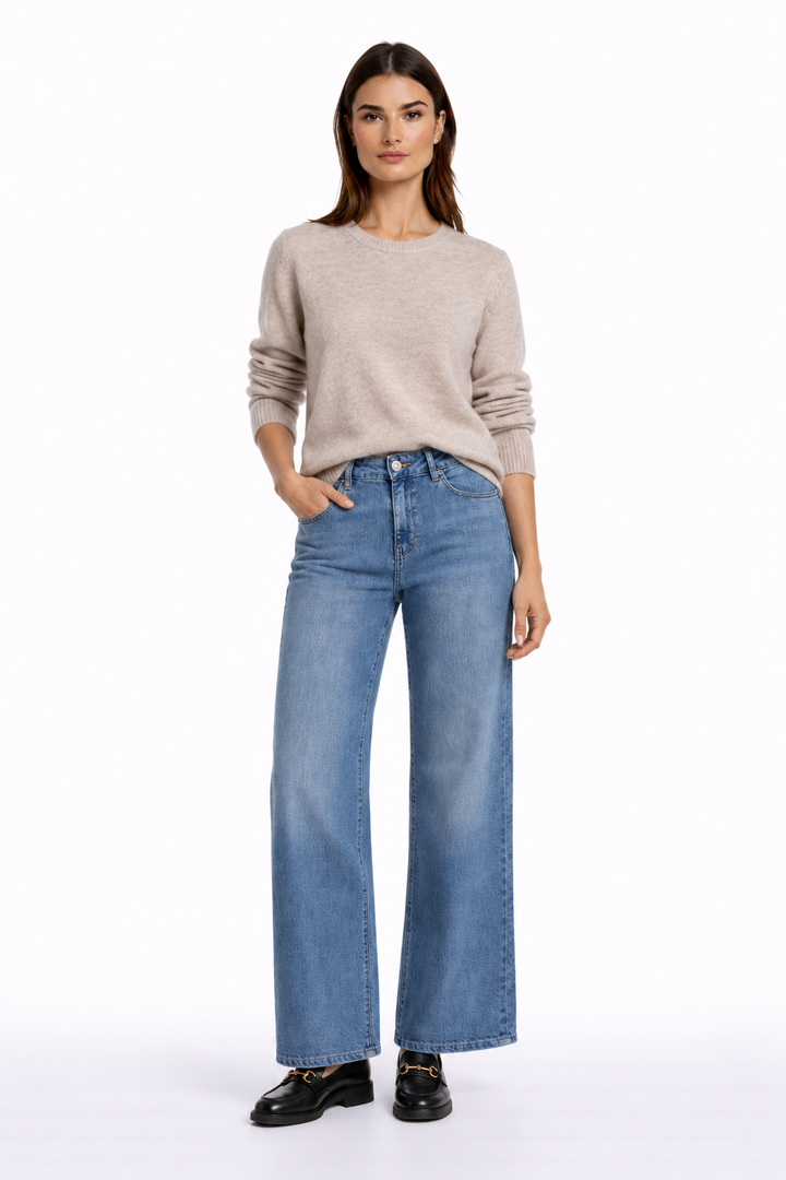 Straight-cut jeans