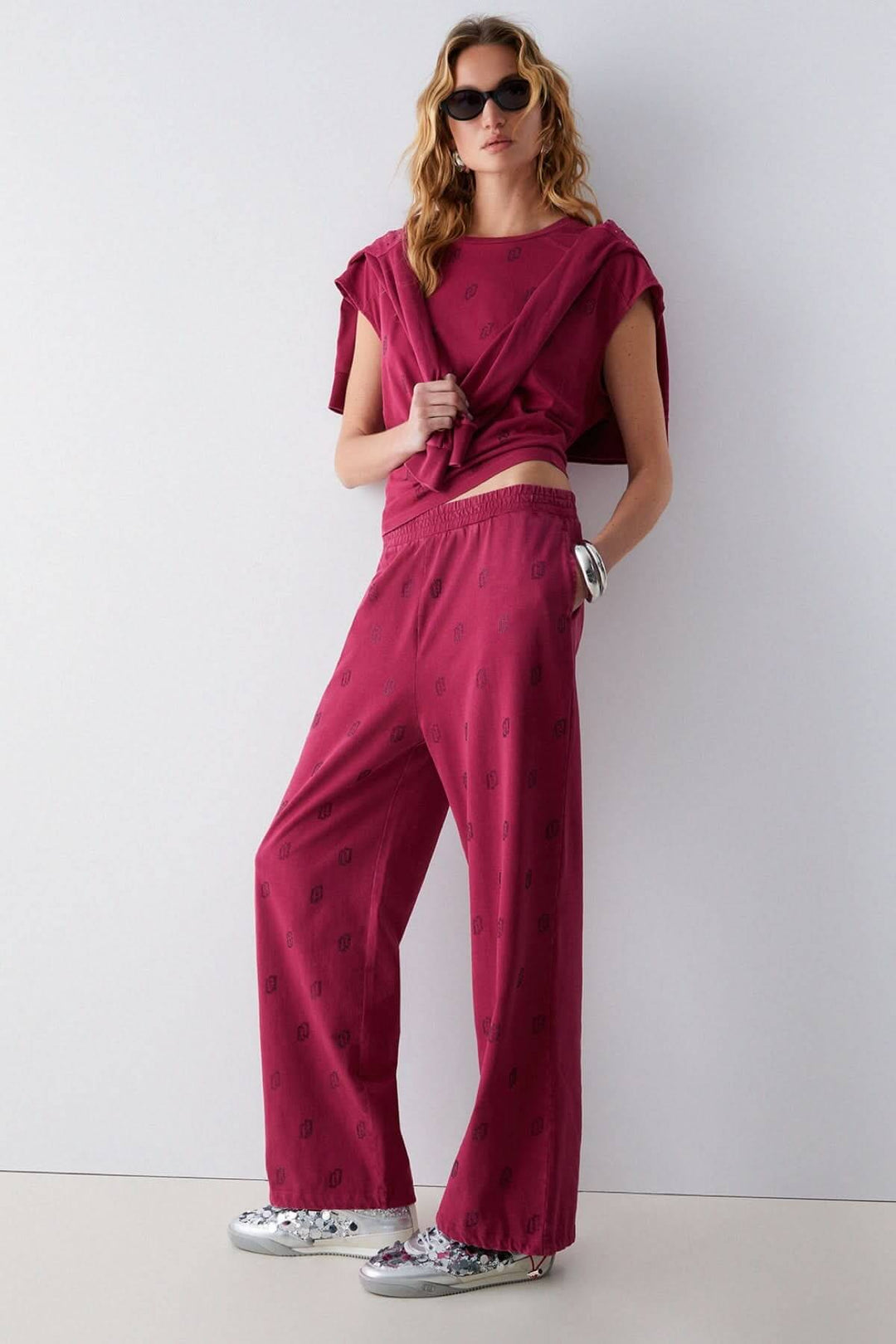 Printed wide-leg jogging pants