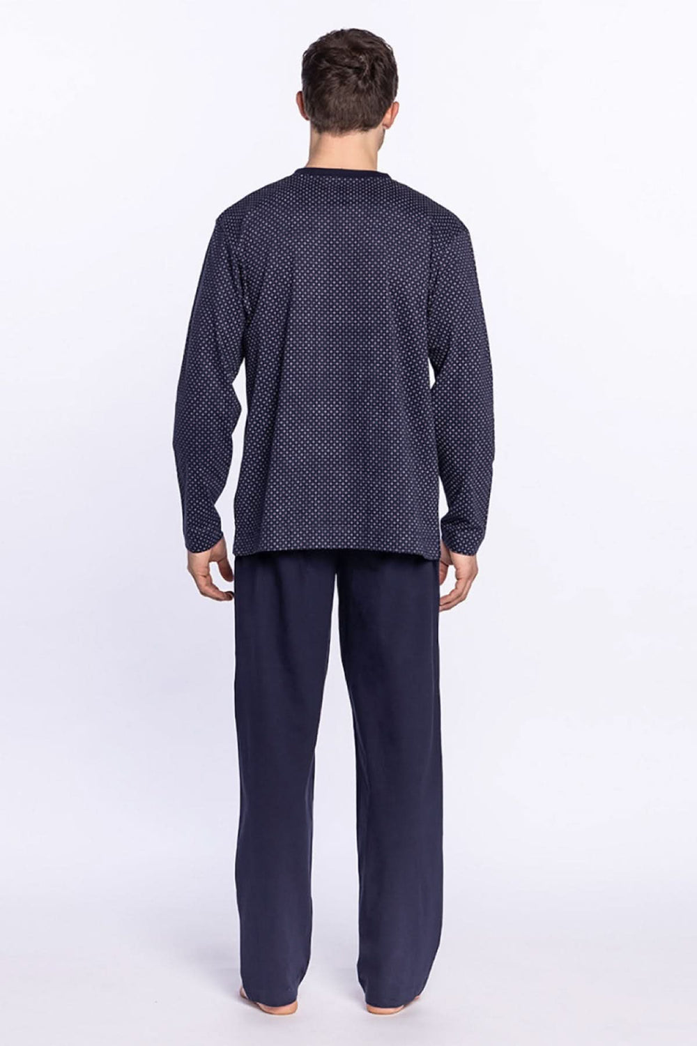 Pyjama Snowy en coton, t-shirt à col rond et pantalon long, pour un confort optimal la nuit.