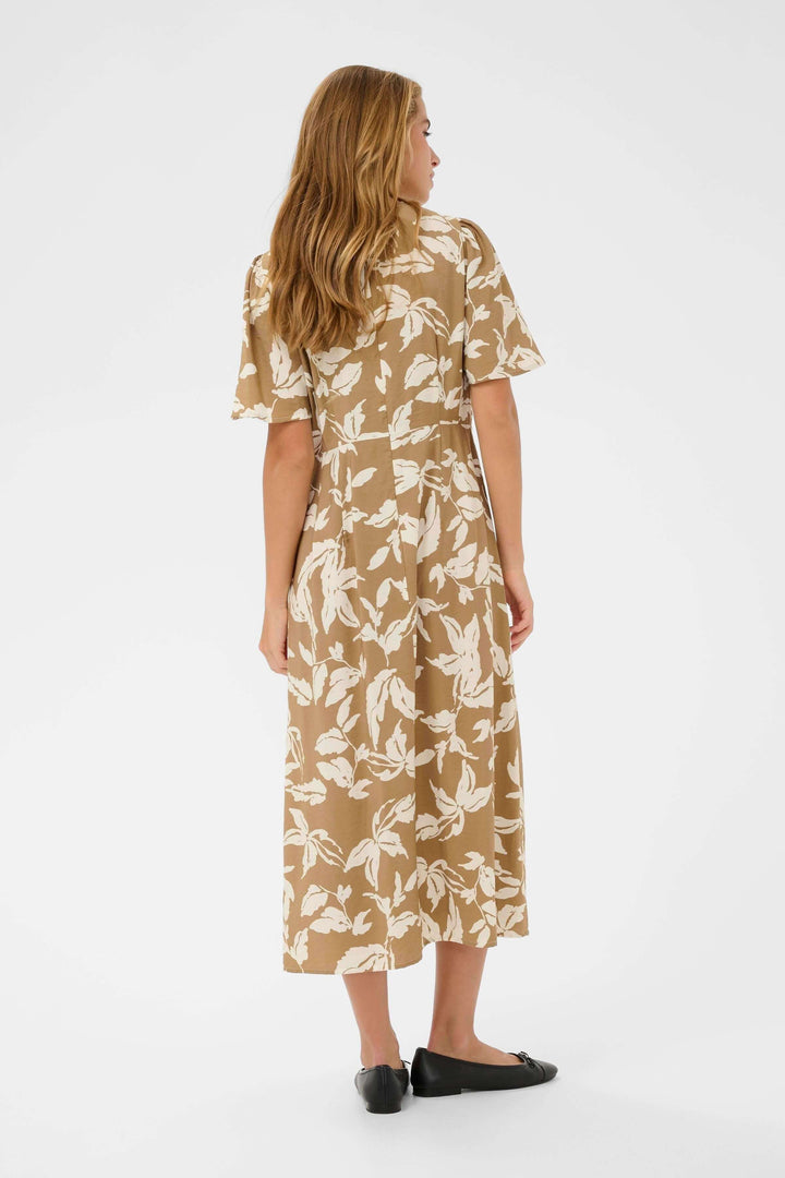 Robe Marlo midi fluide à imprimé végétal, vue de dos, manches courtes, encolure ronde, longueur midi, élégante et confortable