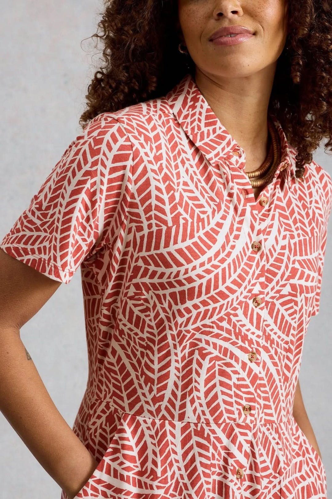 Ria Short Printed Dress with Shirt Collar