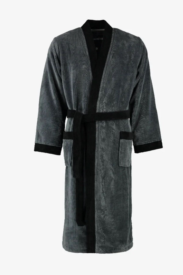 Robe de chambre col châle ceinturée en tissu doux avec col contrastant et poches, offrant confort et élégance pour se détendre.