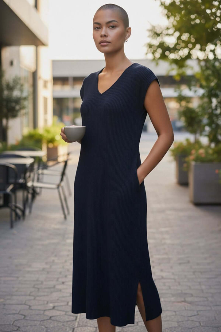 Pleated dress with pockets