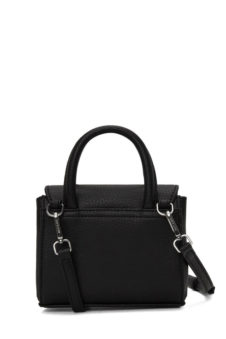 Sacoche Adelmicro vegan noire avec double poignée et bandoulière ajustable, style élégant et compact.