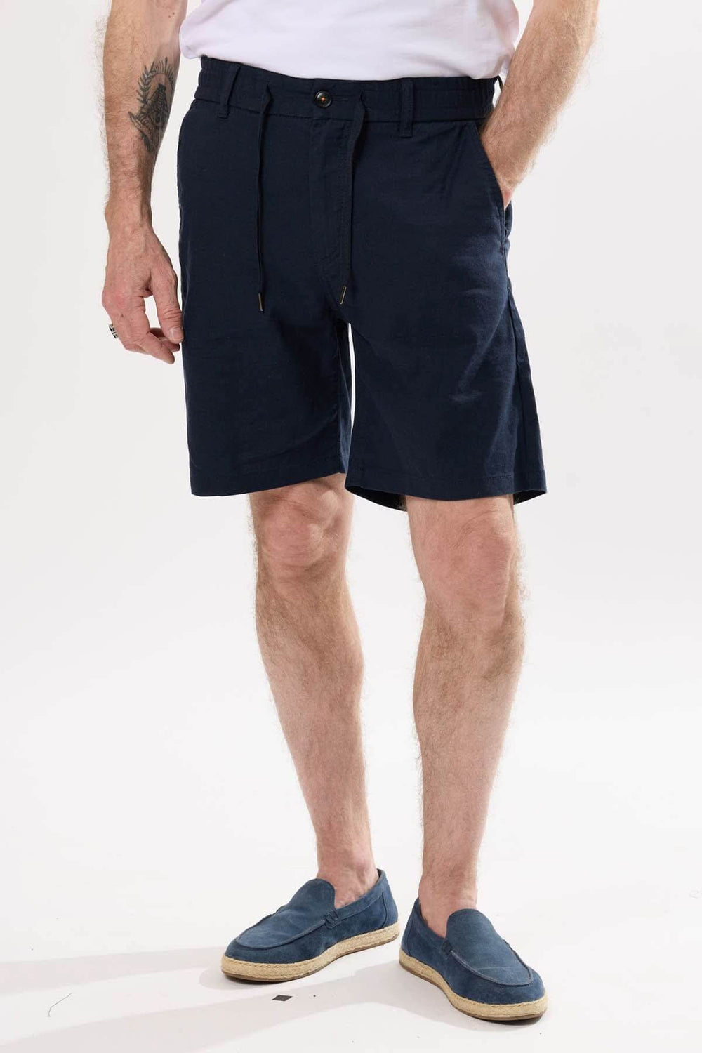 Short à taille élastique élégant, léger, avec cordon de serrage, idéal pour l'été et les vacances.