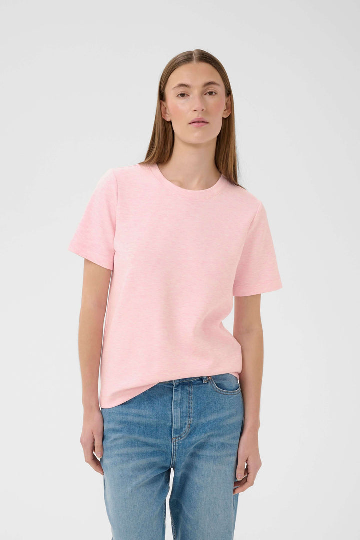 T-shirt Vincent femme coupe droite minimaliste en rose, manches courtes, col rond, confort optimal, style polyvalent pour tous les jours.