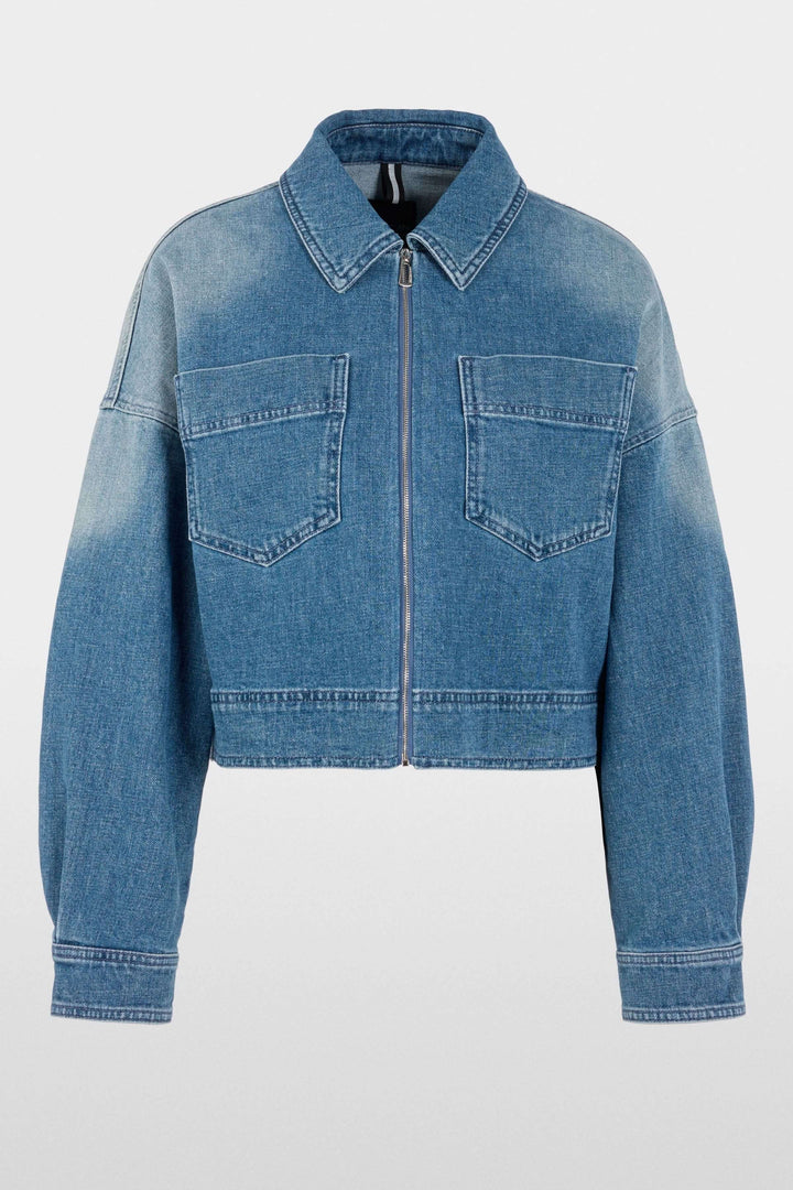 Veste courte en jean avec fermeture éclair, coupe ample et poches plaquées, idéal pour un style moderne et structuré.