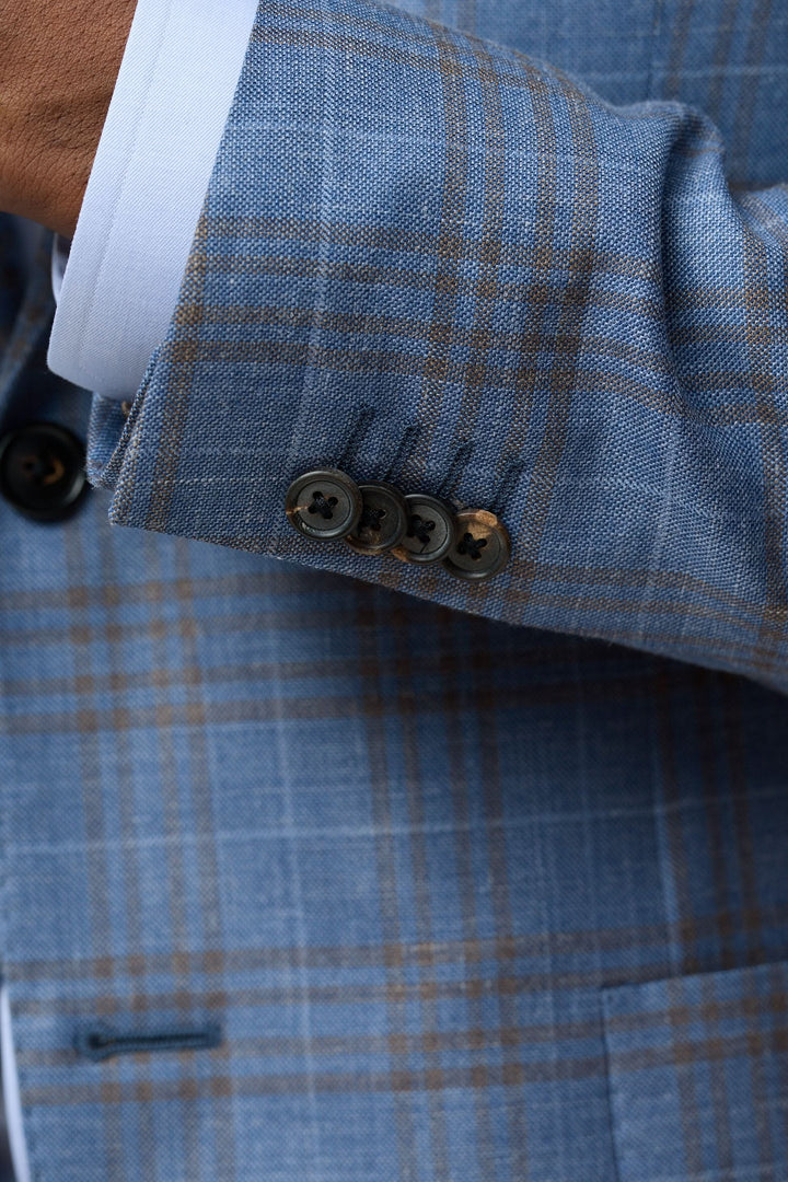 Veston à carreaux en laine, soie et lin avec motif subtil, boutons et coupe ajustée élégante pour un style décontracté chic.