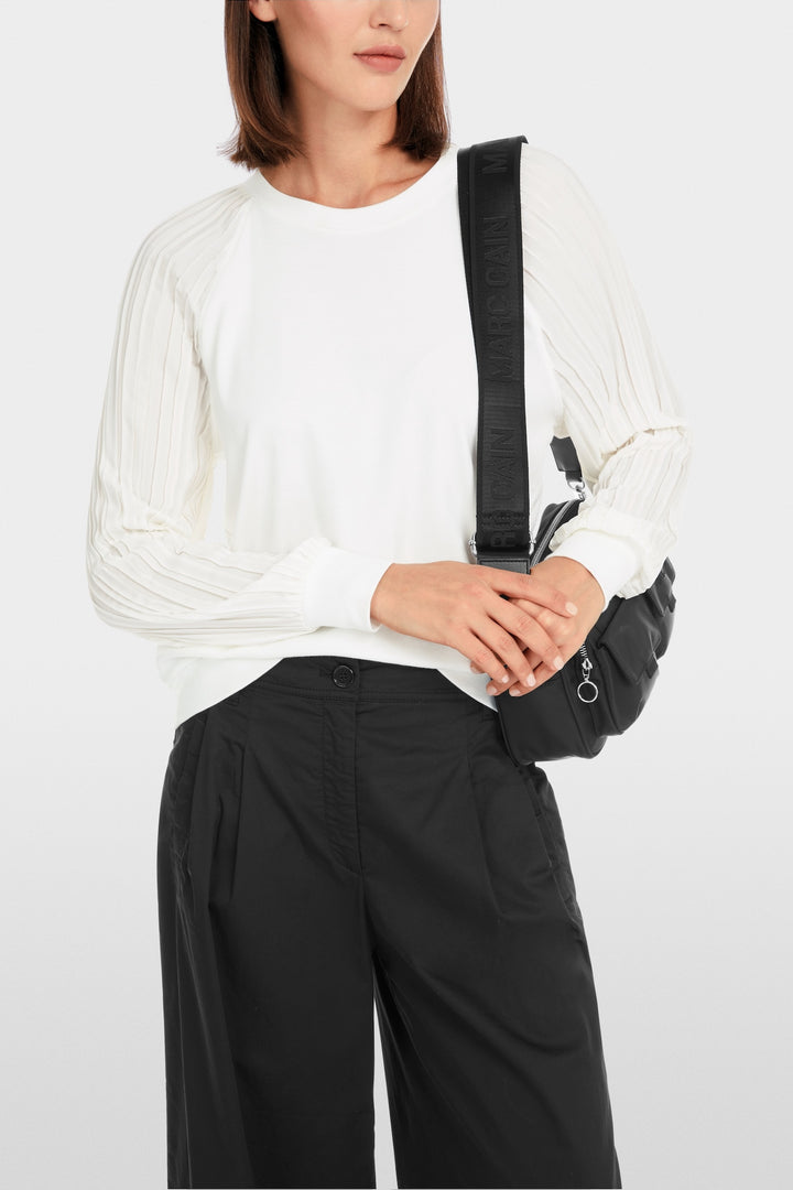 Plain blouse with pleated sleeves