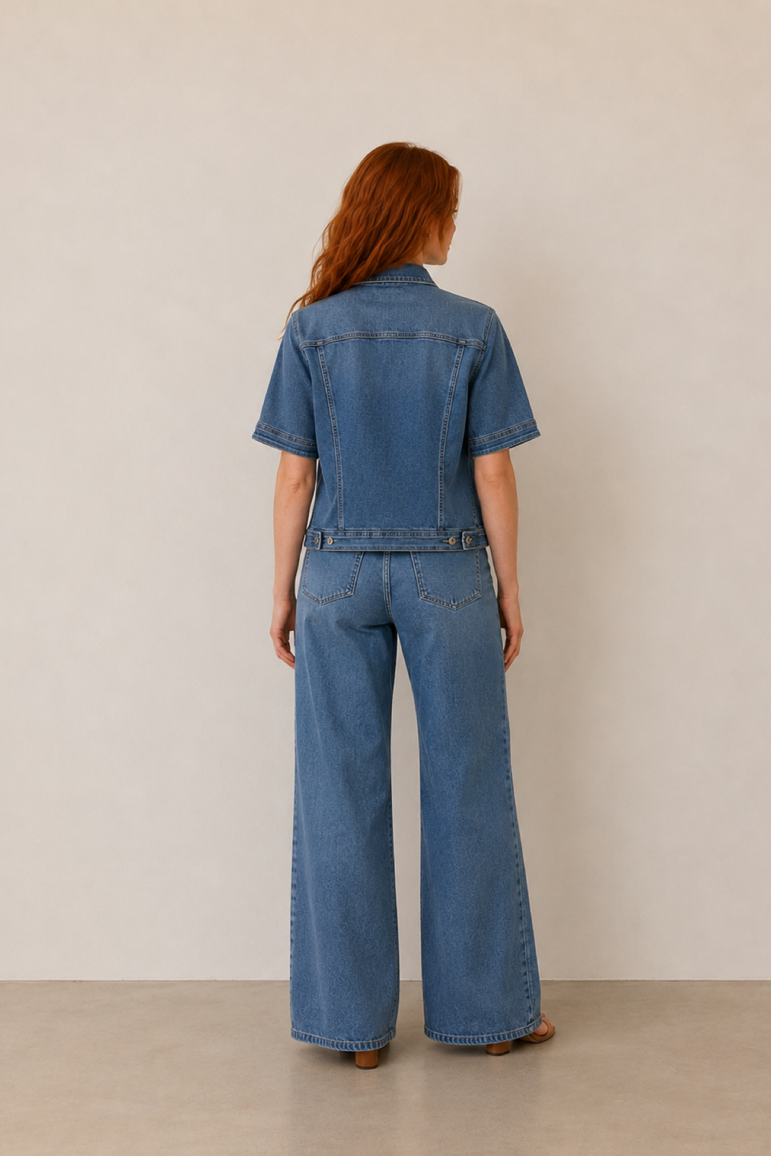 Short-sleeved denim jacket