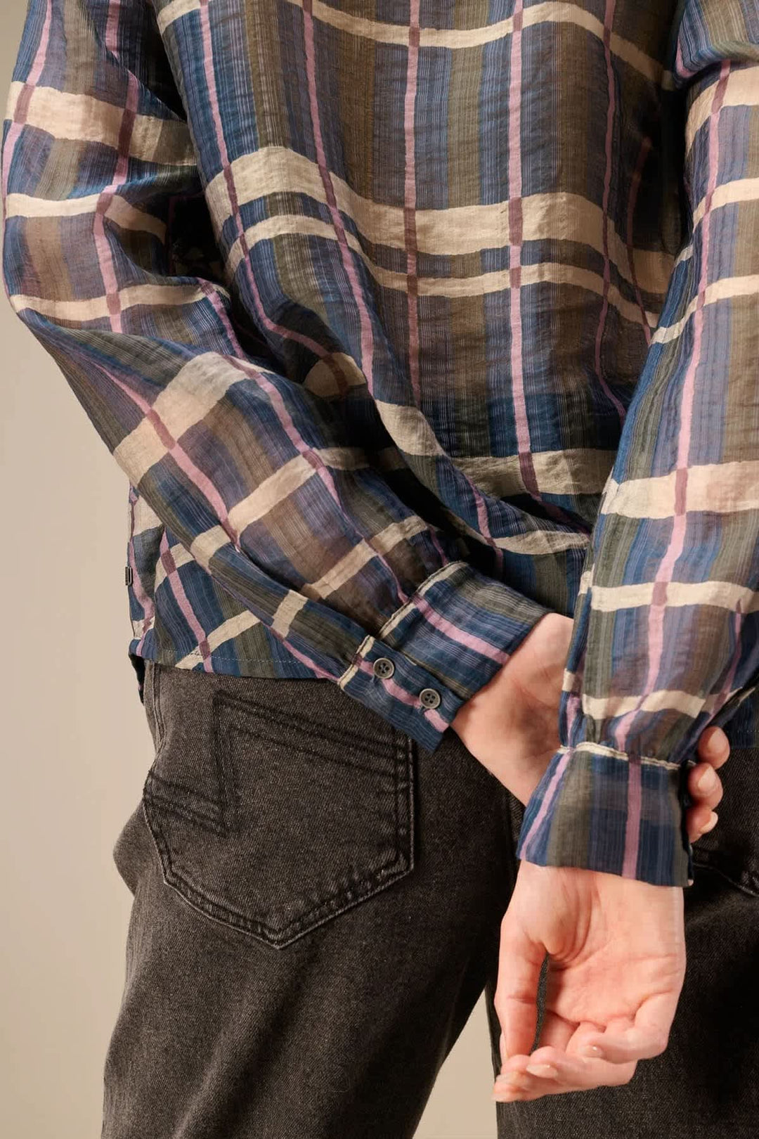 Blouse à carreaux avec col vue de face pour femme Nile
