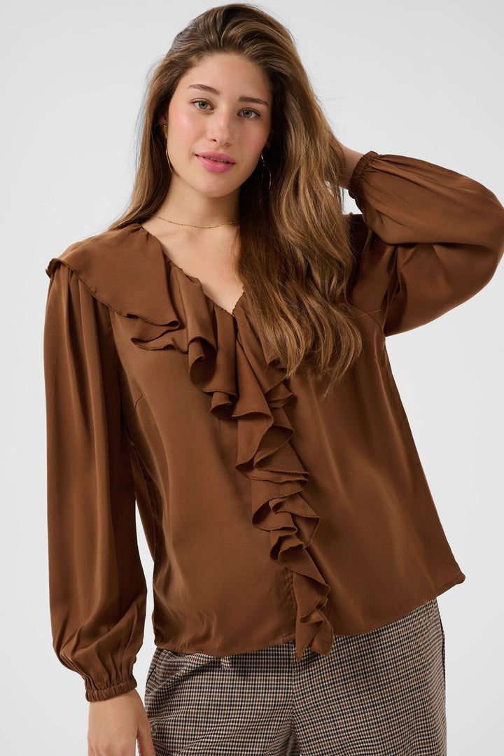 Beliv fluid ruffled long-sleeve blouse for women Cream