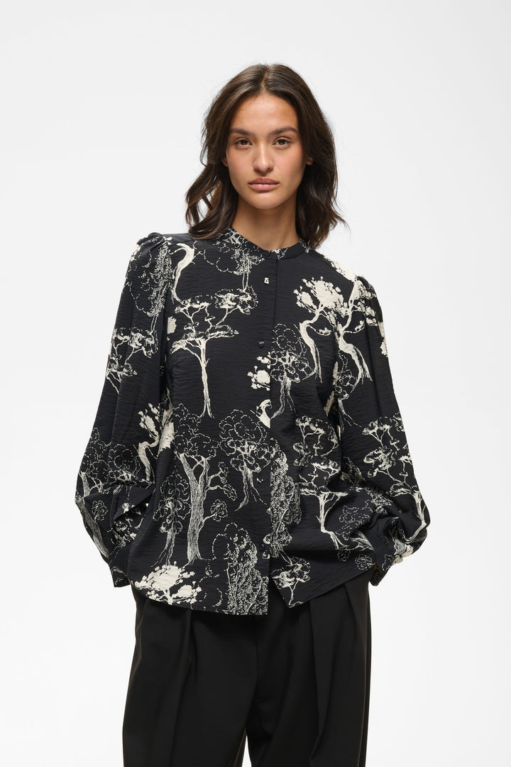 Blouse Makenna imprimée à manches bouffantes vue de face pour femme Inwear