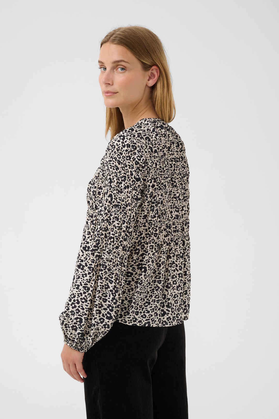 Blouse Siffe imprimée à manches longues vue de face pour femme Part Two