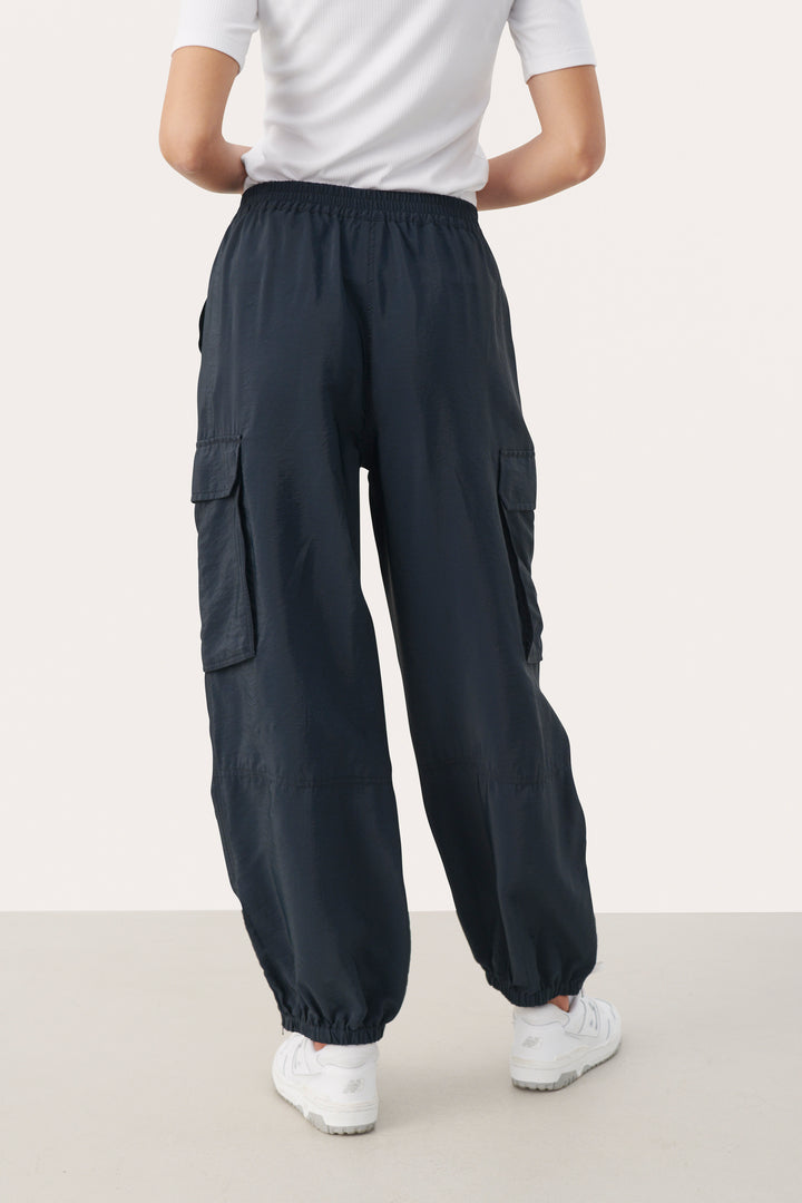 Era cargo pants