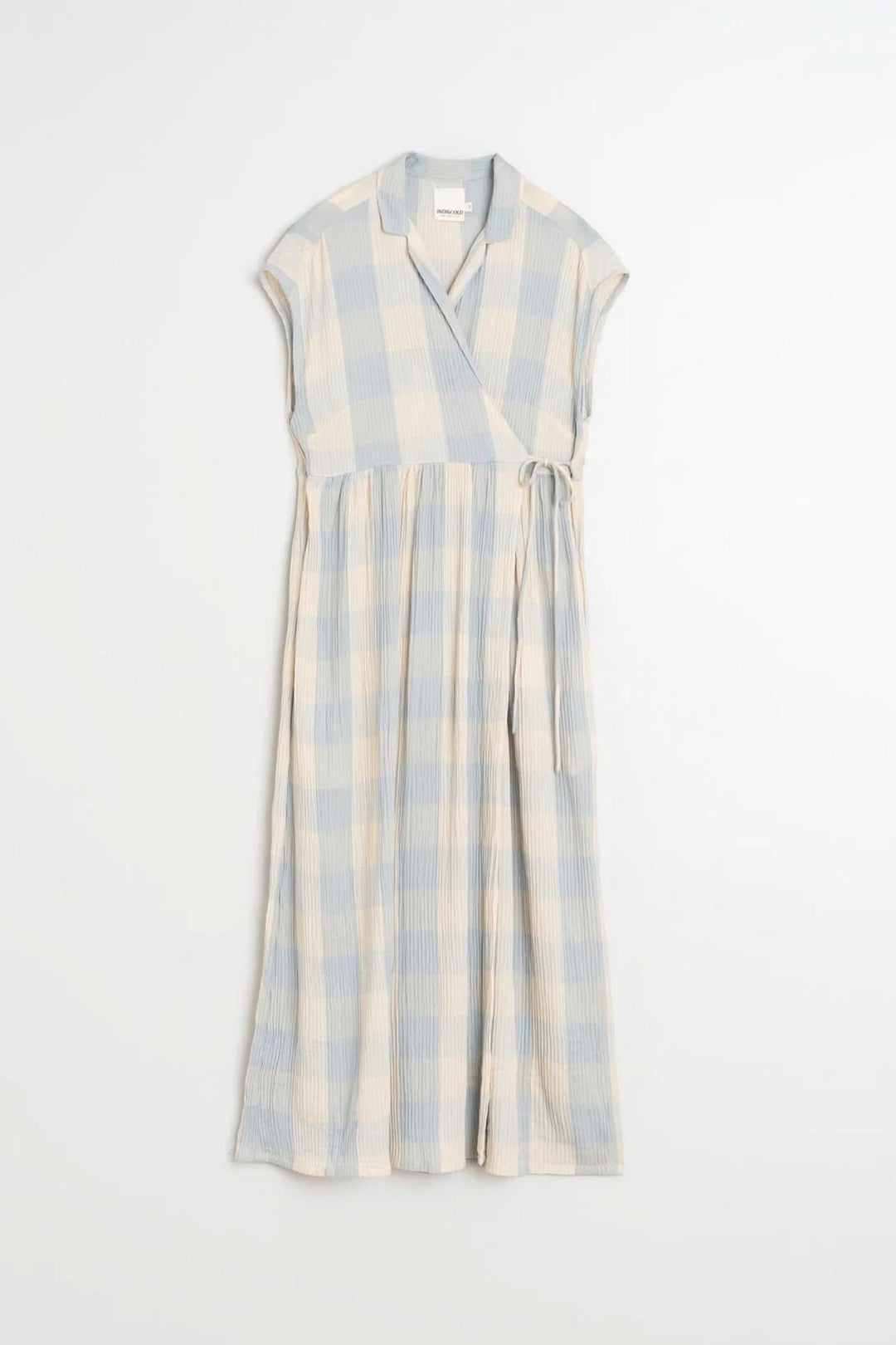 Long wrap dress with a checkered pattern