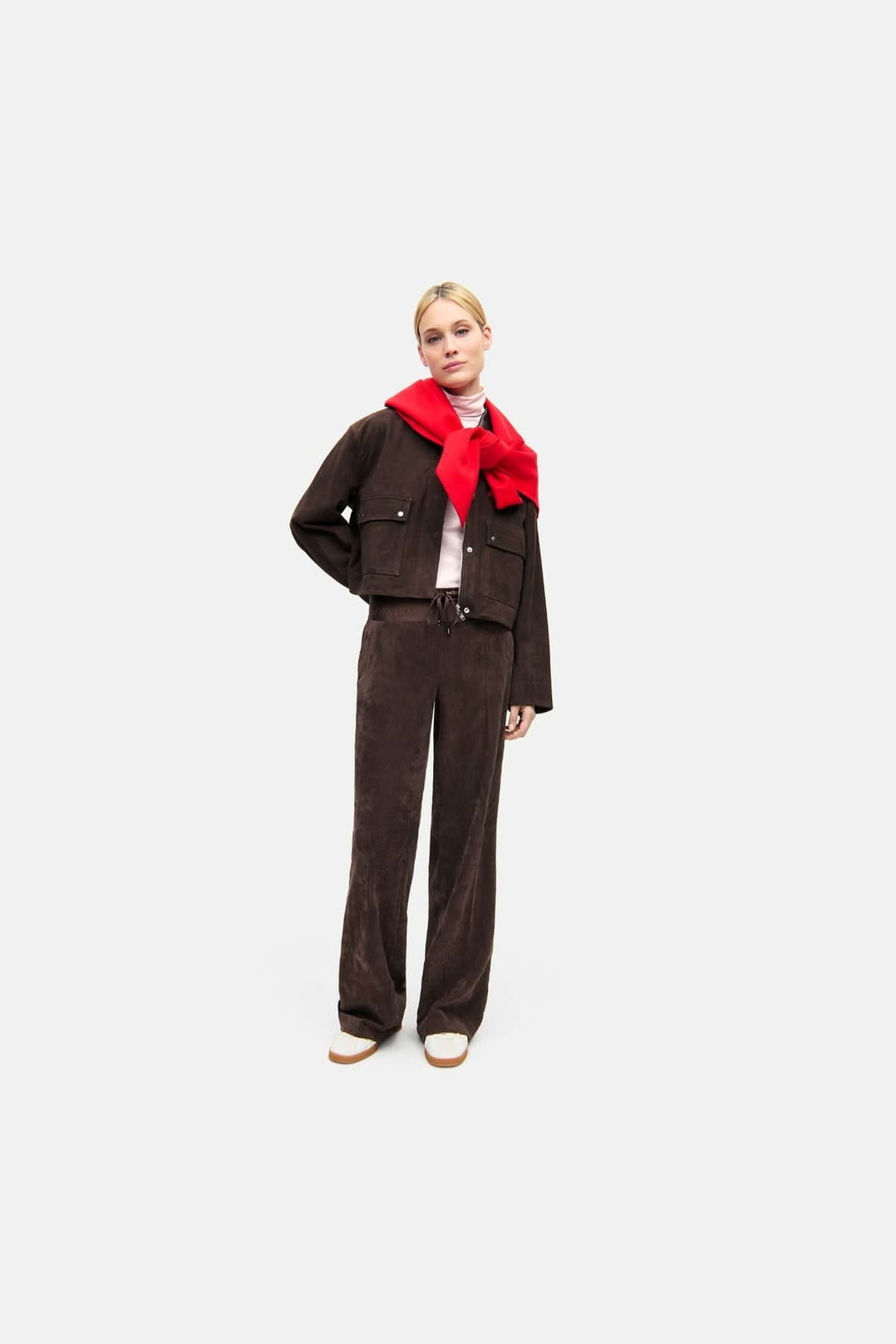 Pantalon en velours côtelé à taille élastique
