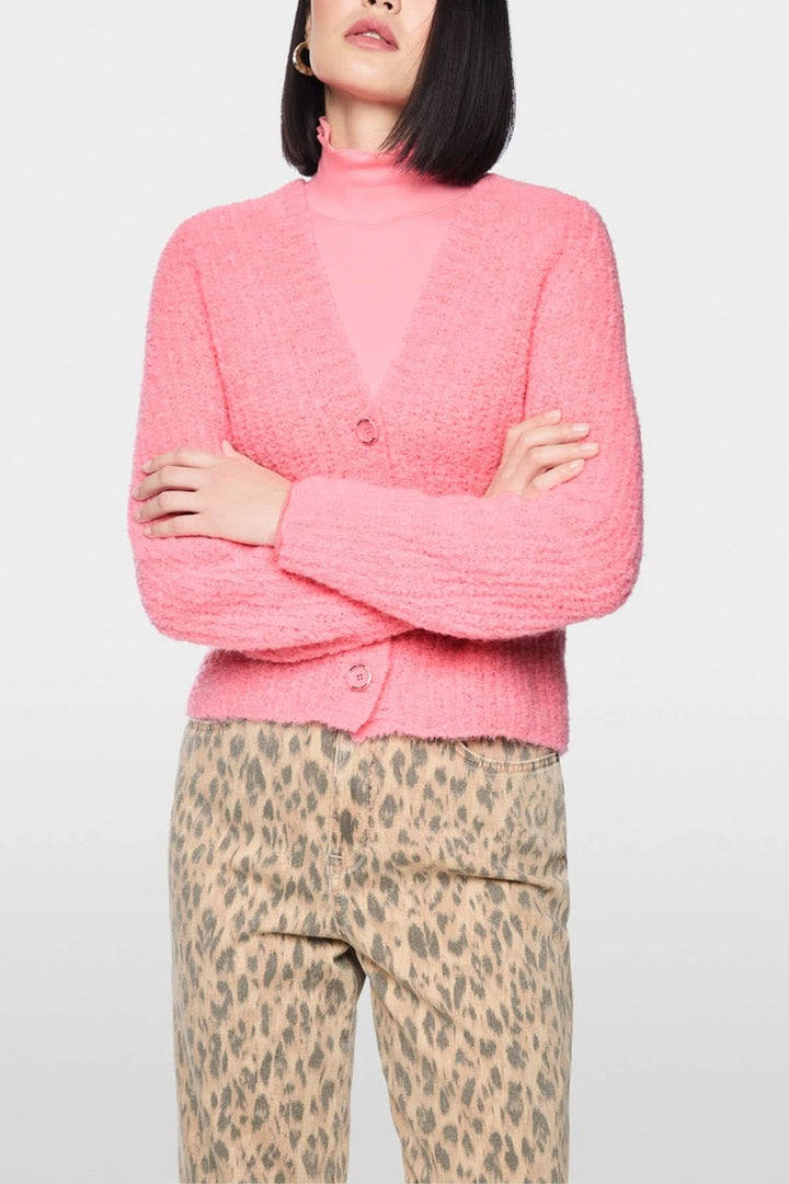 Cardigan en tricot texturé col en V vue de face pour femme Marc Cain