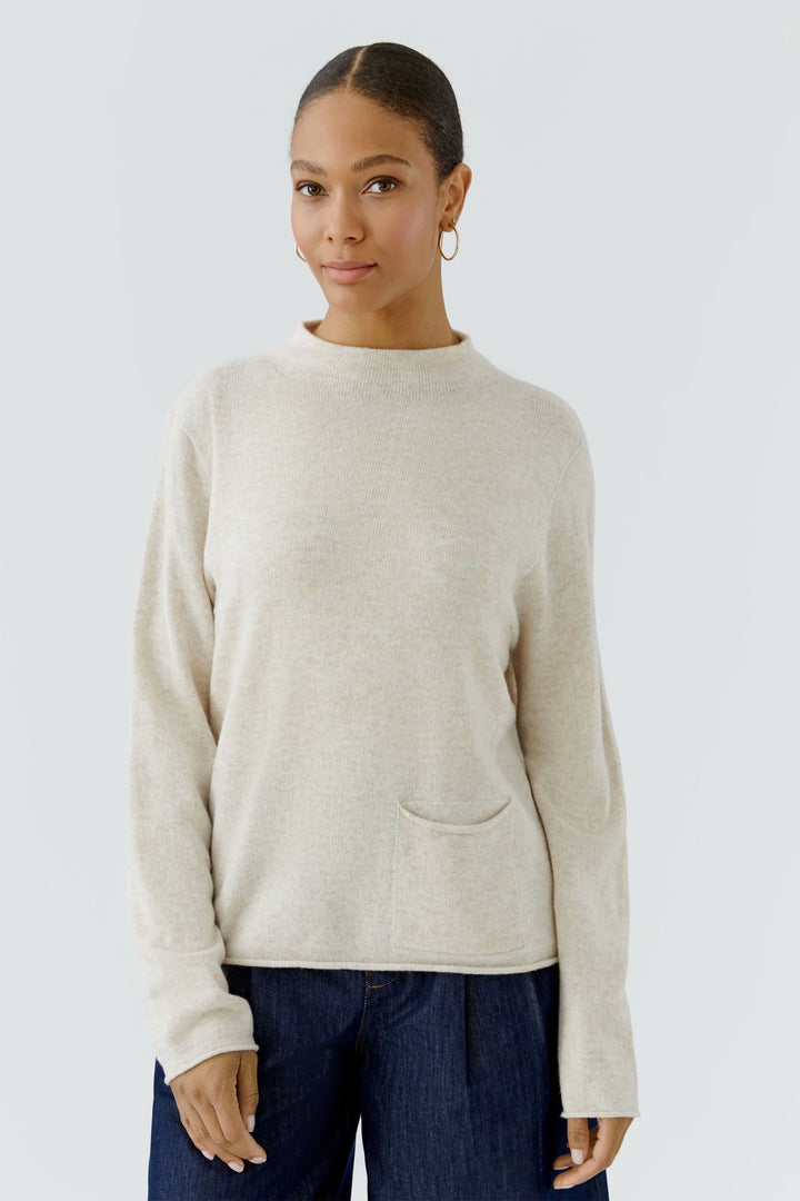 Vue de face chandail col montant Oui femme gris avec détails tricot - Valérie Simon