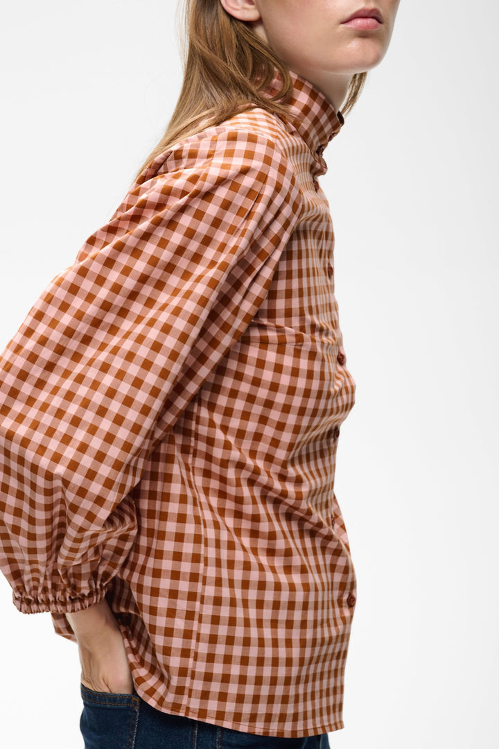 Chemise à carreaux Haima à manches volumineuses vue de face pour femme Inwear